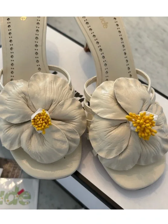 Larroude Cream Slide Mules with Floral Accent - Picture 4 of 9